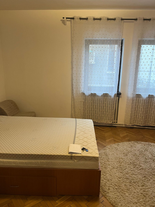 Studio Ferdinand, Foisorul de Foc, centrala proprie, pretabil si pentru birou