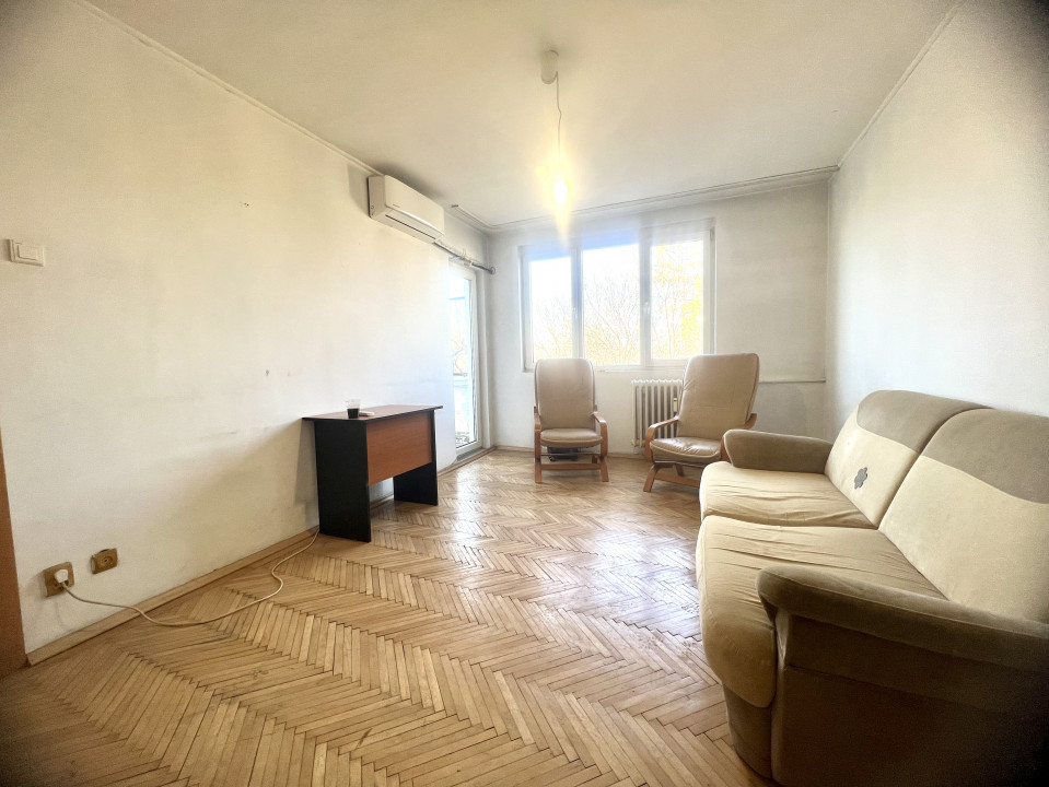 BRANCOVEANU Apartament 3 camere, localizare excelenta- DE RENOVAT