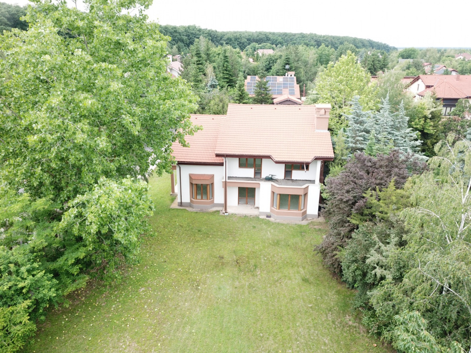 CORBEANCA-PARADISUL VERDE VILA P+E+M 507 MP, LOT 1095 MP 