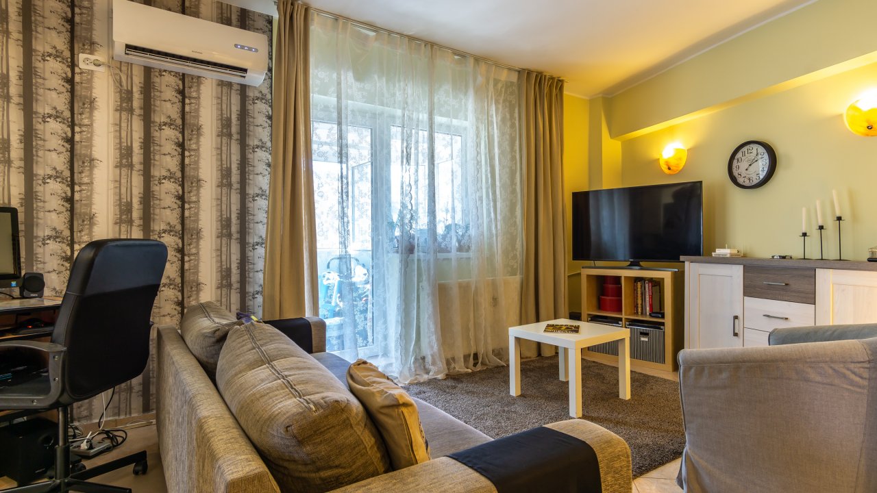 3 camere decomandat cu 2 bai, 2 balcoane, complet mobilat si utilat, langa parc