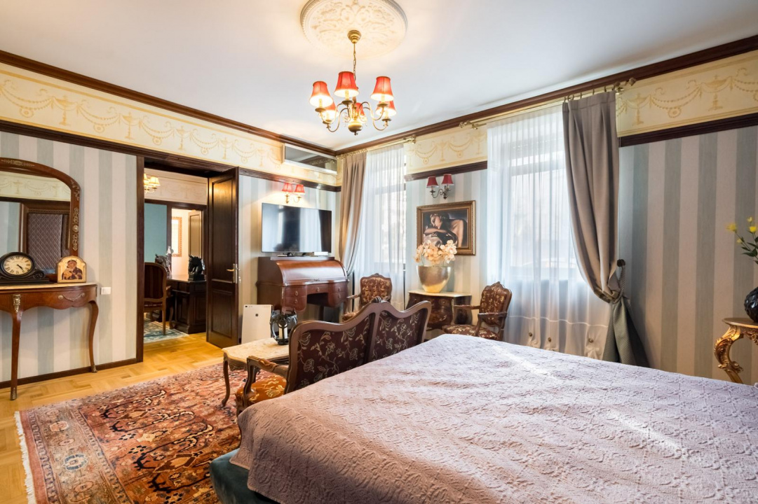 ARMENEASCA, APARTAMENT PARTER-185 MP!