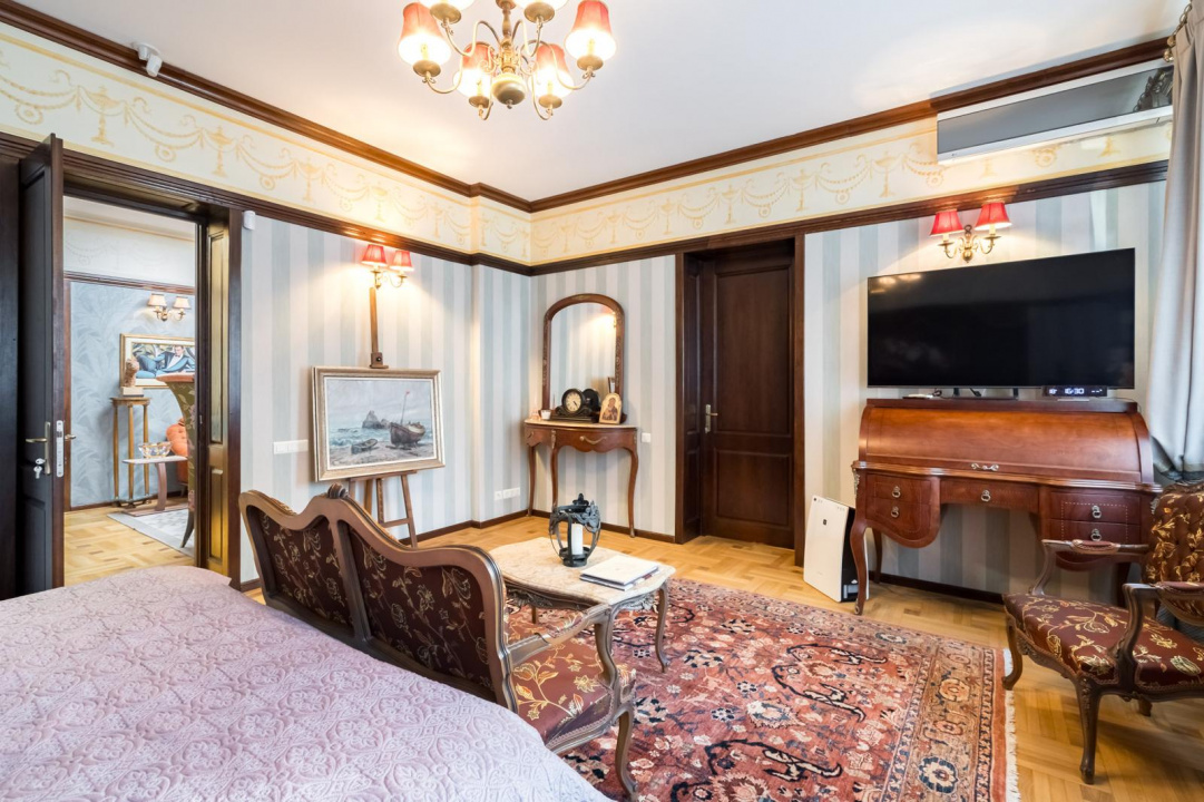 ARMENEASCA, APARTAMENT PARTER-185 MP!