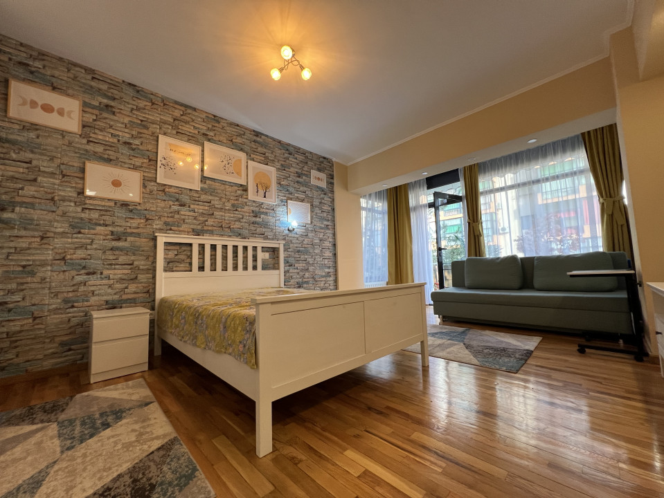 Inchiriere garsoniera – Terra Residence. Terasa si gradina. 