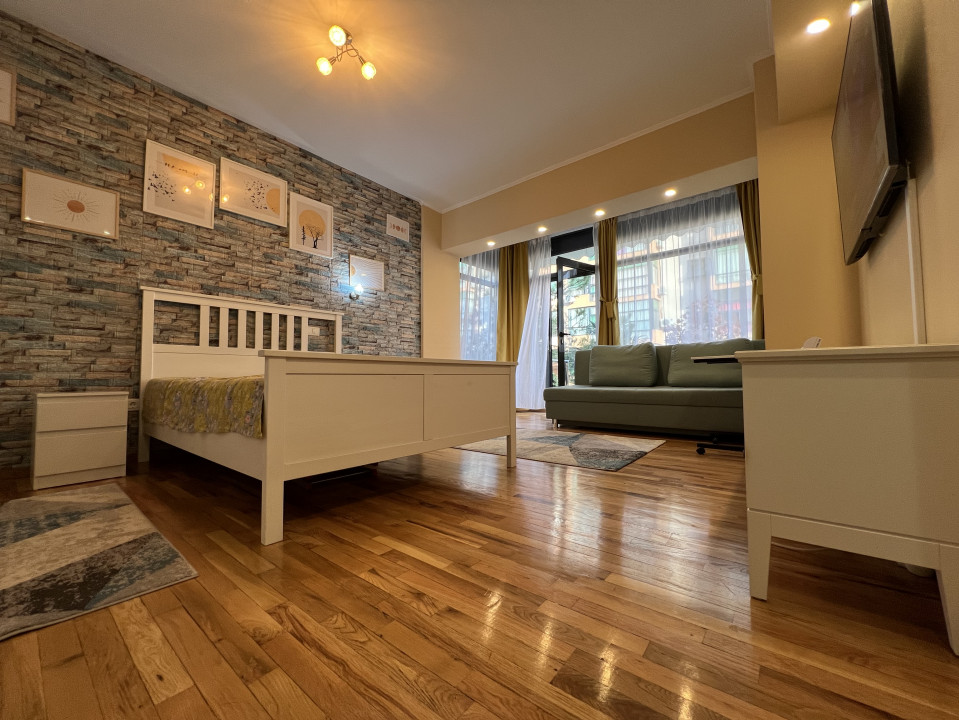 Inchiriere garsoniera – Terra Residence. Terasa si gradina. 