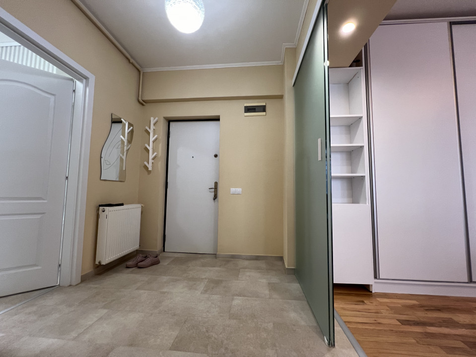 Inchiriere garsoniera – Terra Residence. Terasa si gradina. 