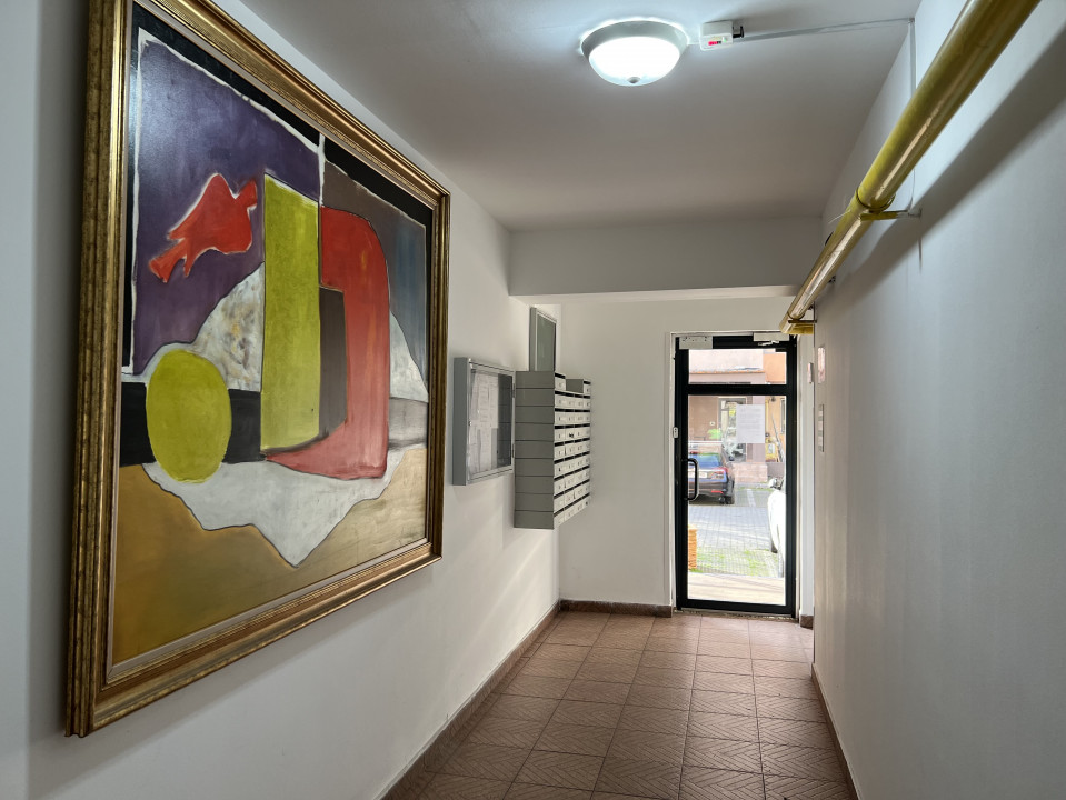 Inchiriere garsoniera – Terra Residence. Terasa si gradina. 
