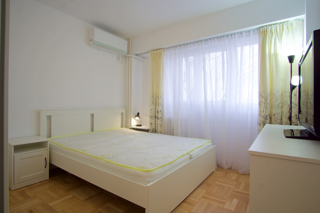 2 camere mobilat si utilat, renovat 2025, vedere spate, et 4, 2 AC, boiler, 1986