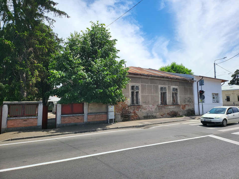 central, casa cu 400 mp teren, Postei - N. Balcescu - Greceanu
