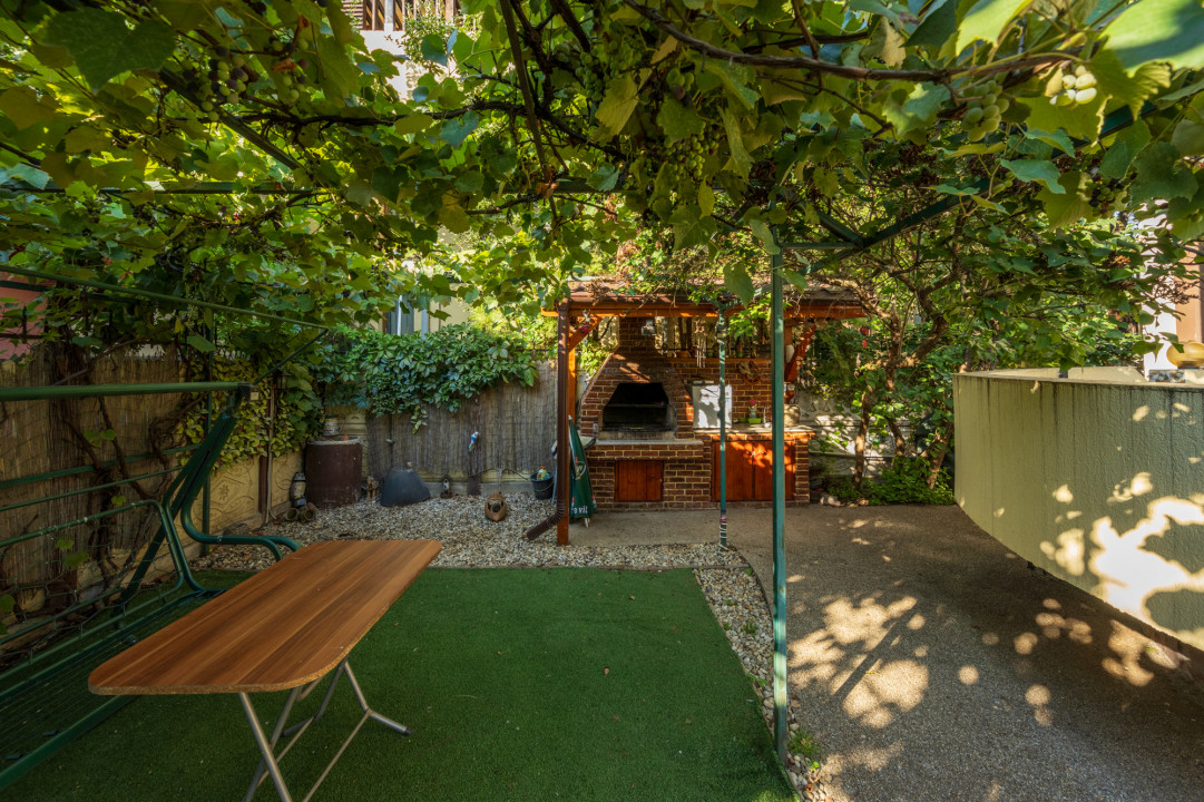 Chiajna, Rosu - Langa Padure, Teren 800 mp, Piscina