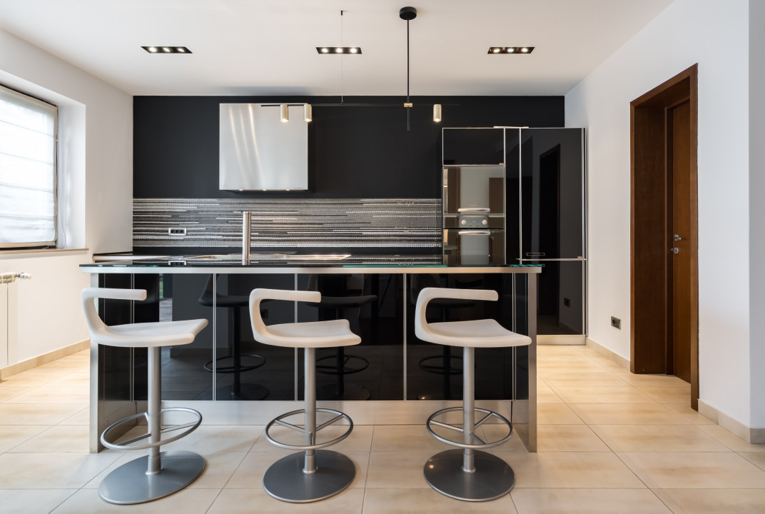 IANCU NICOLAE - COMPLEX TRAIAN, VILA PREMIUM 300 MPU, LOT 750 MP!