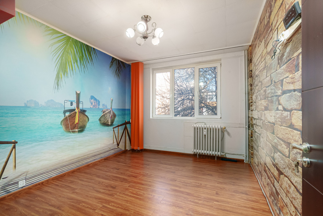 Apartament 4 camere, decomandat, Piata Minis - Baraje