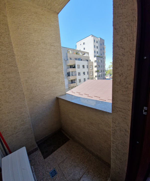 Garsoniera - complet mobilata si utilata - parcul Liniei - metrou Lujerului