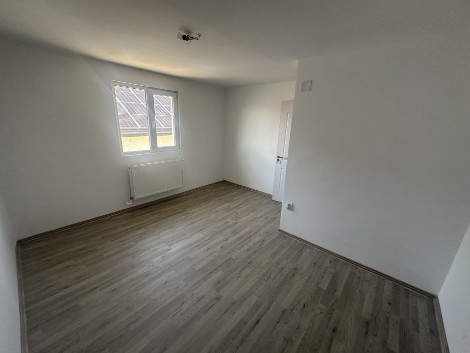 CASA 179 MP LOT 250 MP CLINCENI