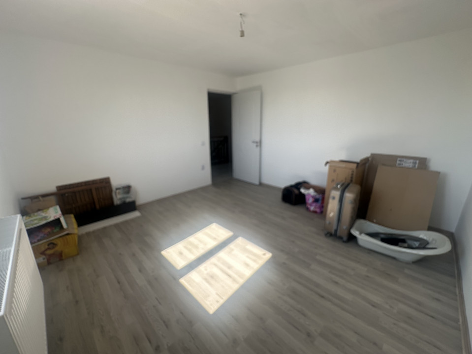 CASA 179 MP LOT 250 MP CLINCENI