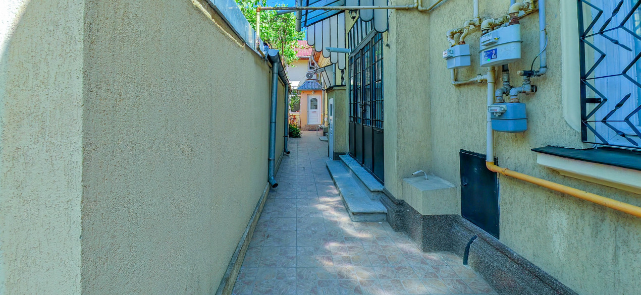 Casa in vecinatatea Guvernului