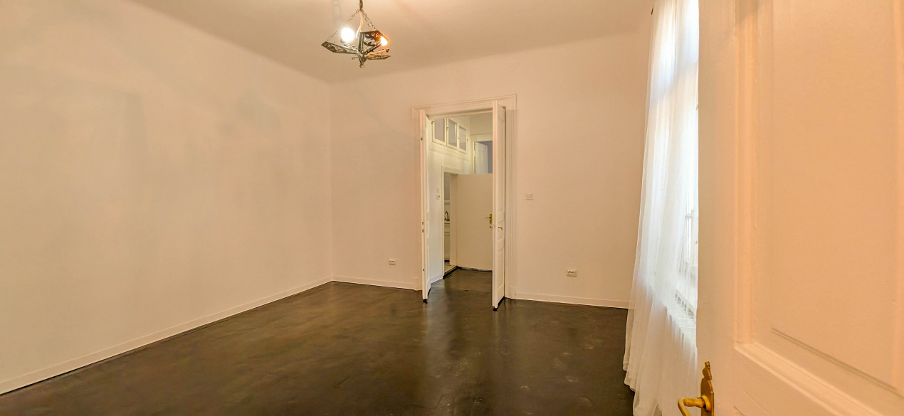 Casa in vecinatatea Guvernului