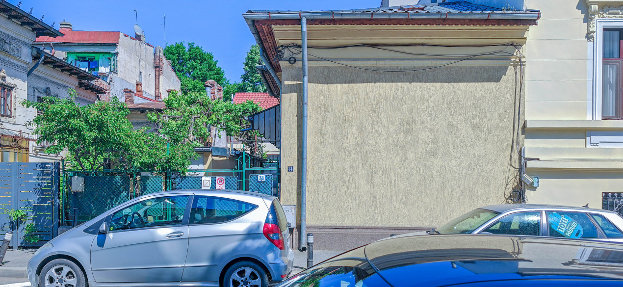 Casa in vecinatatea Guvernului