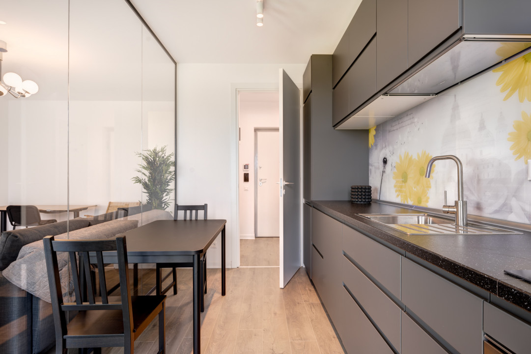 Complet mobilat si utilat - garaj - bucatarie inchisa