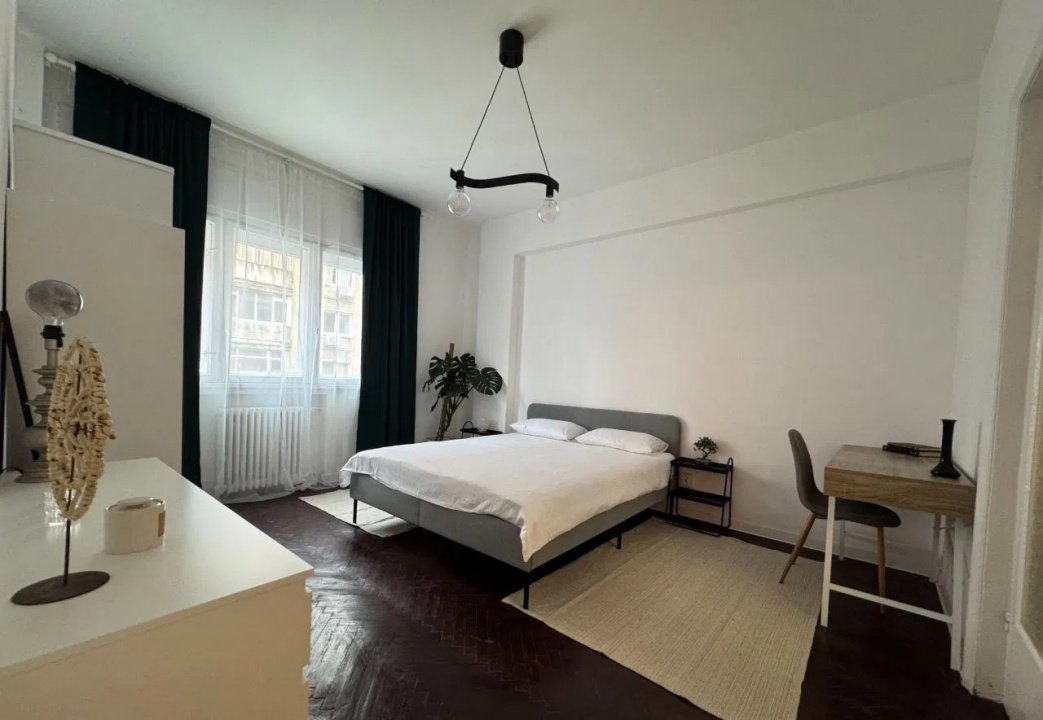 Închiriez Apartament 3 Camere Ultracentral, 88 mp, langa Metrou Universitate