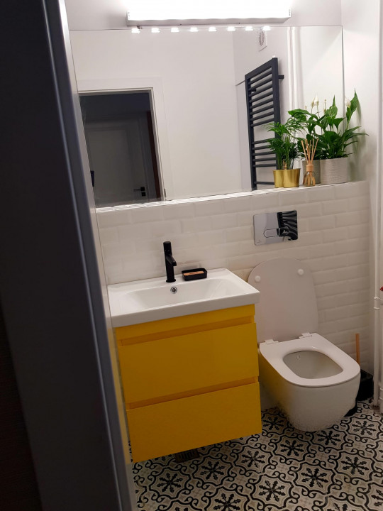 Garsoniera renovata- complet mobilata si utilata - prima inchiriere - 