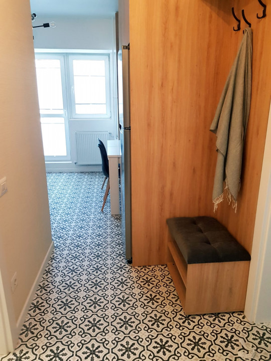 Garsoniera renovata- complet mobilata si utilata - prima inchiriere - 