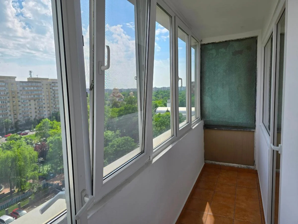 Apartament 2 camere, 52 mp, renovat, metrou în fața scării  – Drumul Taberei 