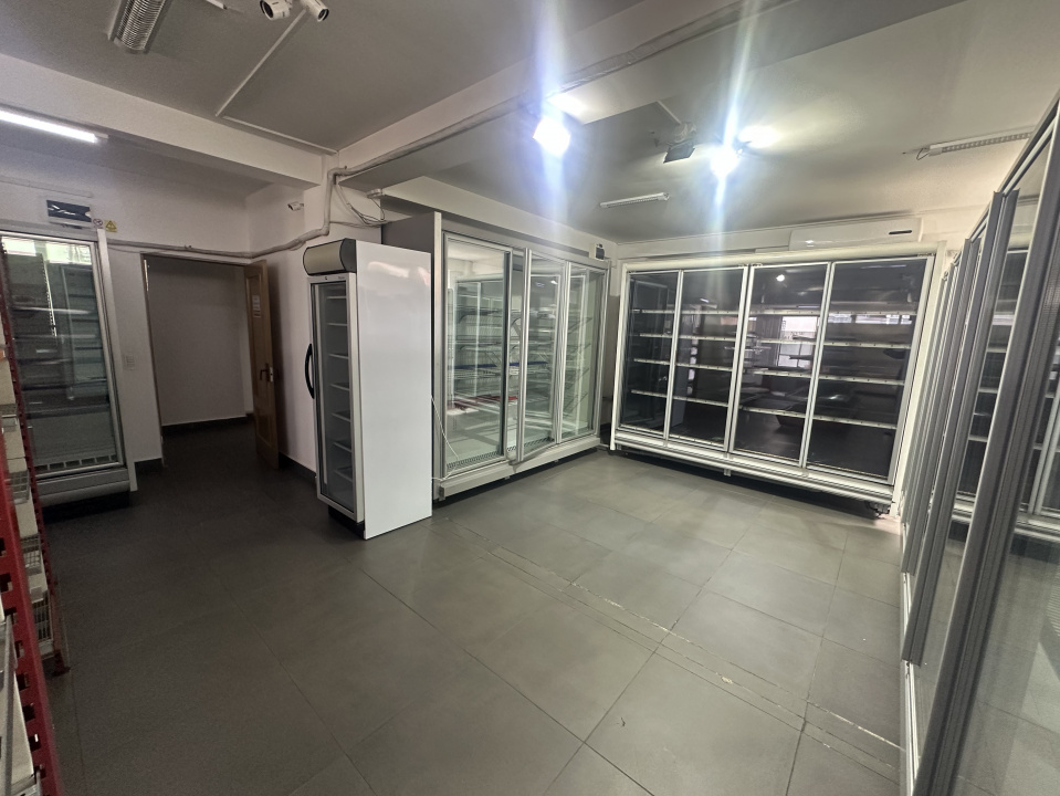 Spatiu Comercial 110 MP+2 locuri parcare New Residence