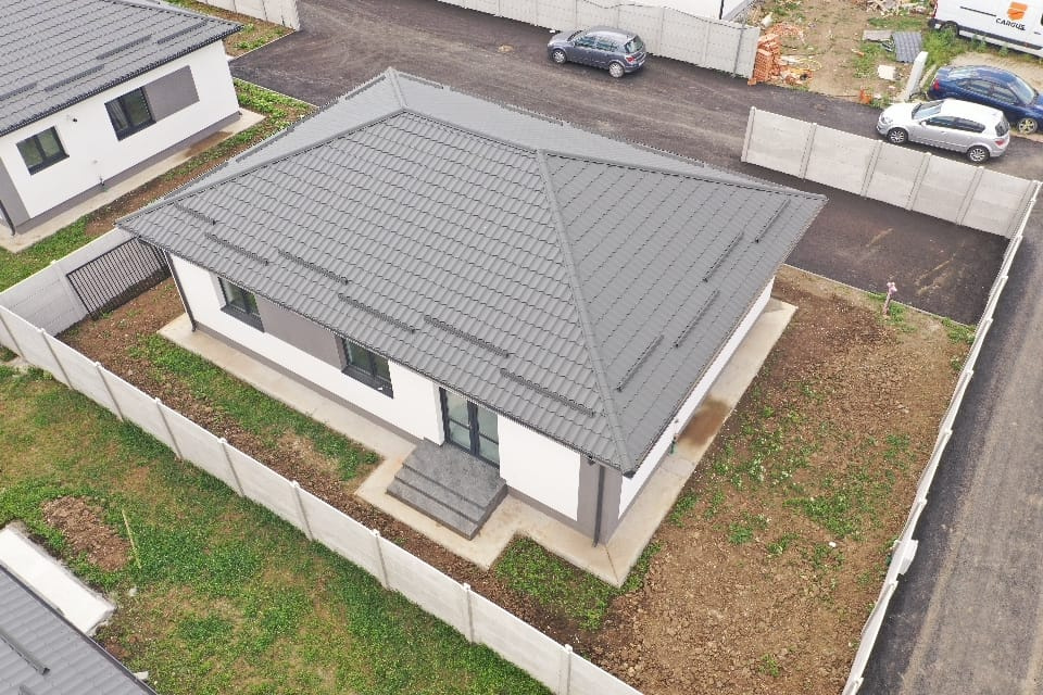 Casa individuala, 4 camere+ parcare, curte proprie 380 mp Bragadiru