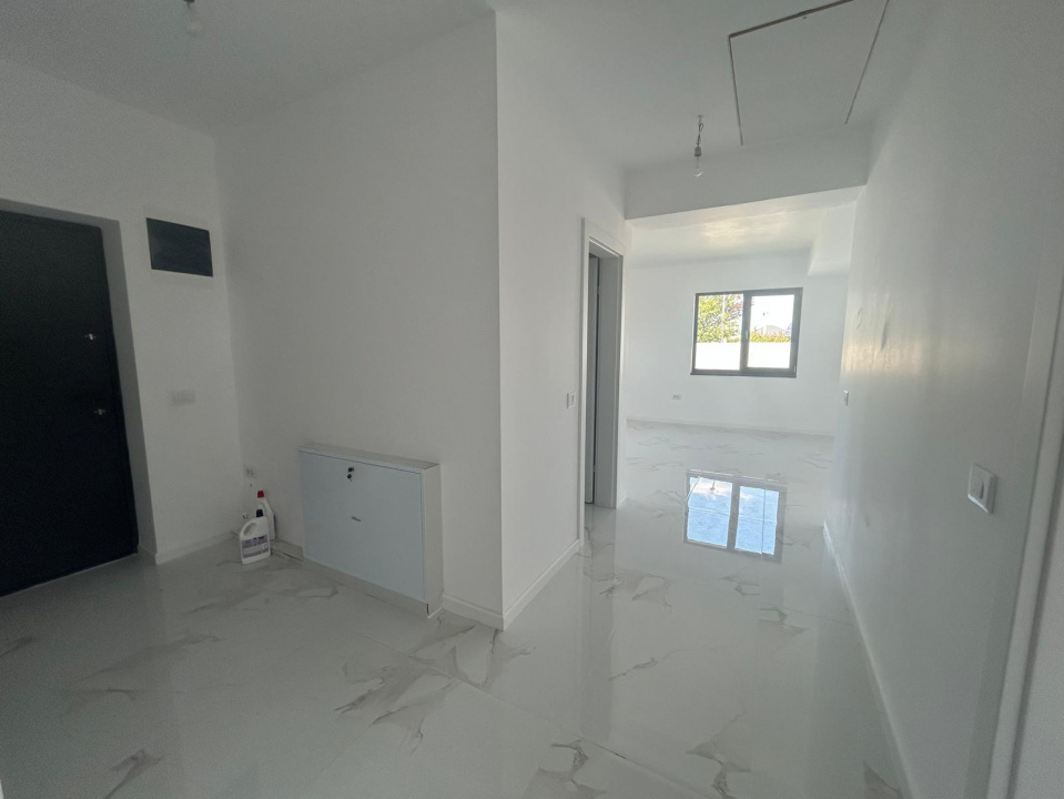 Casa individuala, 4 camere+ parcare, curte proprie 380 mp Bragadiru