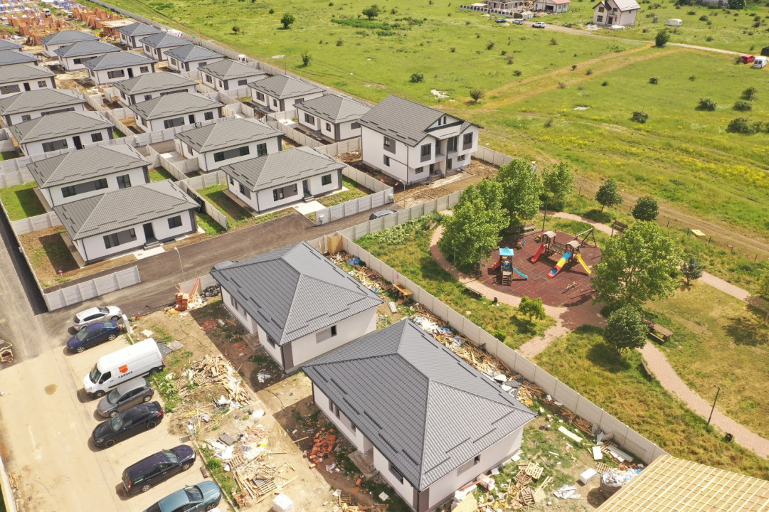 Casa individuala, 4 camere+ parcare, curte proprie 380 mp Bragadiru