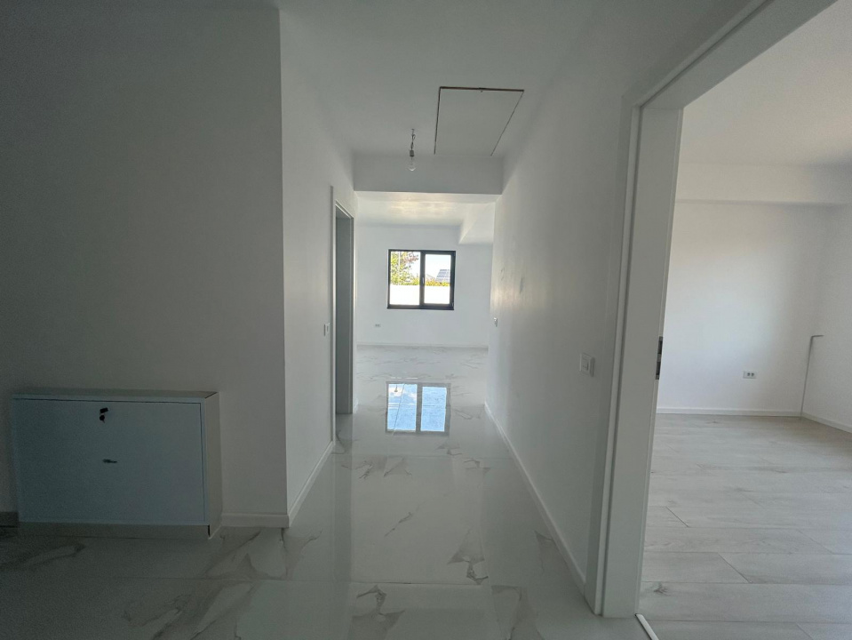 Casa individuala, 4 camere+ parcare, curte proprie 380 mp Bragadiru