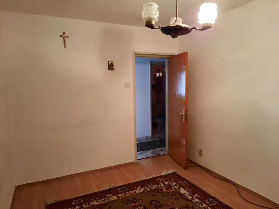 Apartament 3 camere Militari, lângă metrou Lujerului, bloc reabilitat