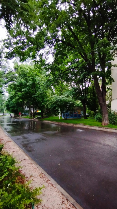 Apartament 3 camere Militari, lângă metrou Lujerului, bloc reabilitat
