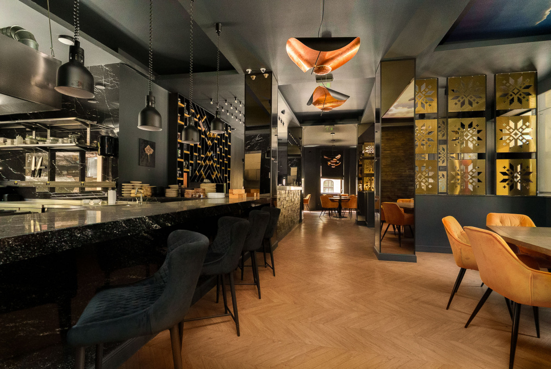 RESTAURANT DE VANZARE  zona ARMENEASCA