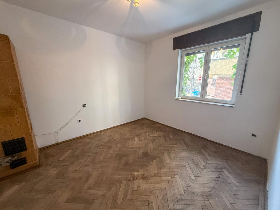 Apartament in Armeneasca, parter in vila.