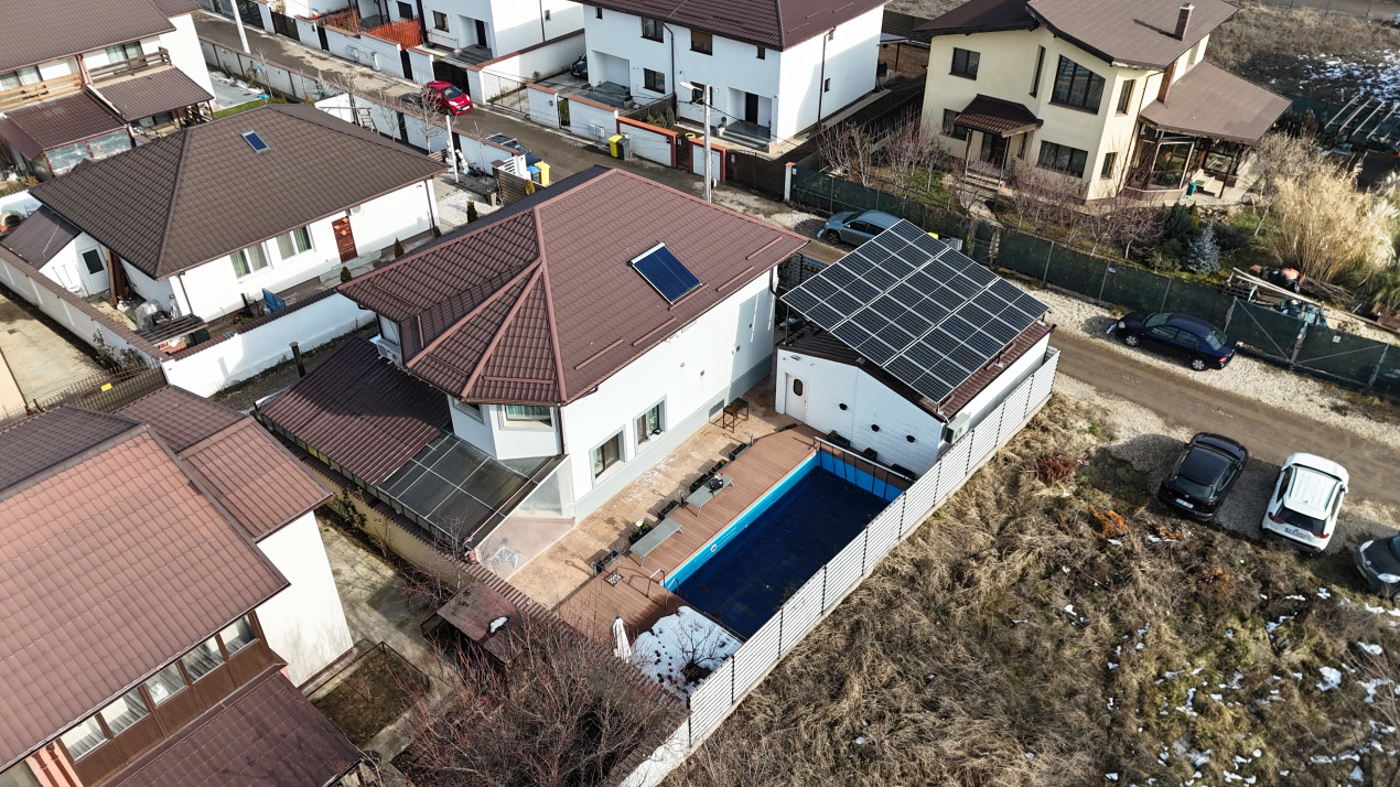 Vila de Vanzare Domnesti indepedenta energetic cu piscina incalzita