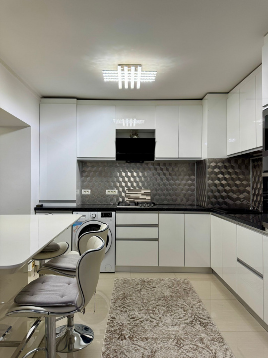 Apartament 4 camere | Complet renovat | Terasă 60mp | Mihai Bravu
