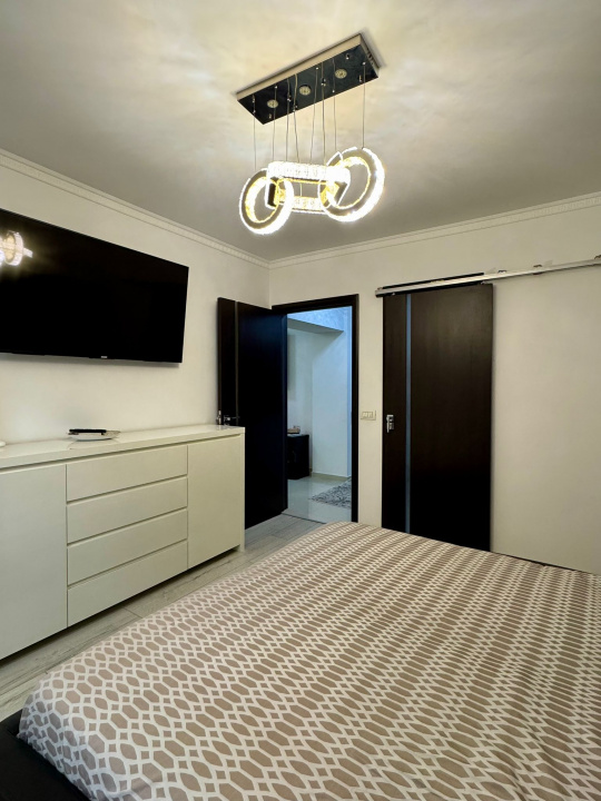 Apartament 4 camere | Complet renovat | Terasă 60mp | Mihai Bravu