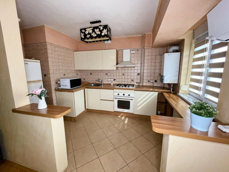 Apartament 3 camere Piata Alba Iulia