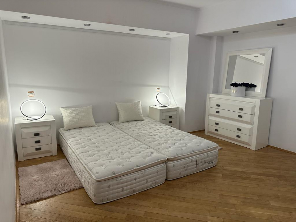 Apartament 3 camere Piata Alba Iulia