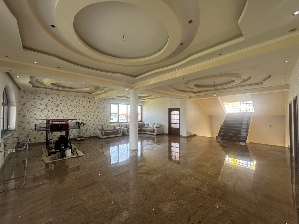 1 DECEMBRIE CASA P+2E+M LOT 1900 MP 