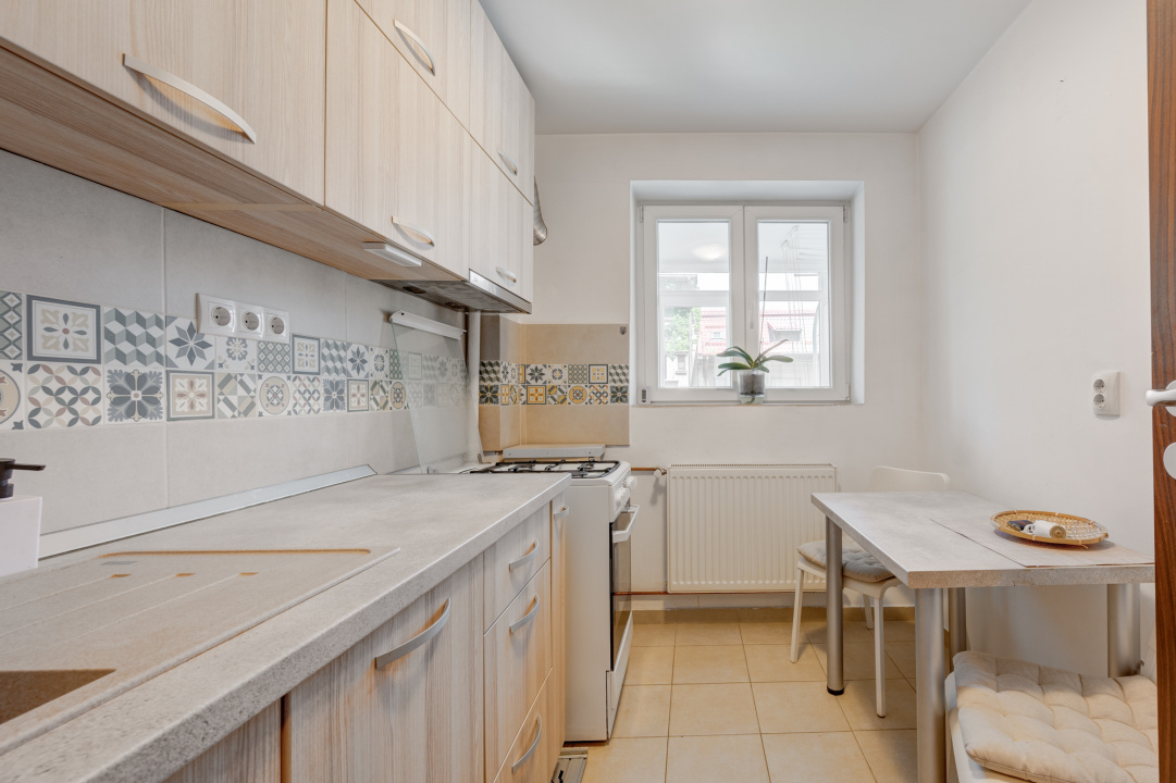 CALEA PLEVNEI - APARTAMENT 2 CAMERE, 46 MP TOTAL, ETAJ 2!