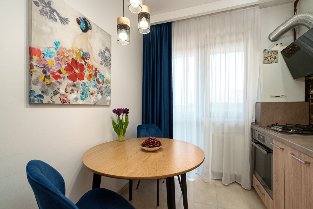 The PERFECT ONE! Apartament gata de mutat, mobilat si utilat, cu parcare!