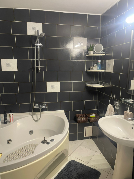 Inchiriez apartament de 2 camere in zona Timpuri Noi/Tineretului