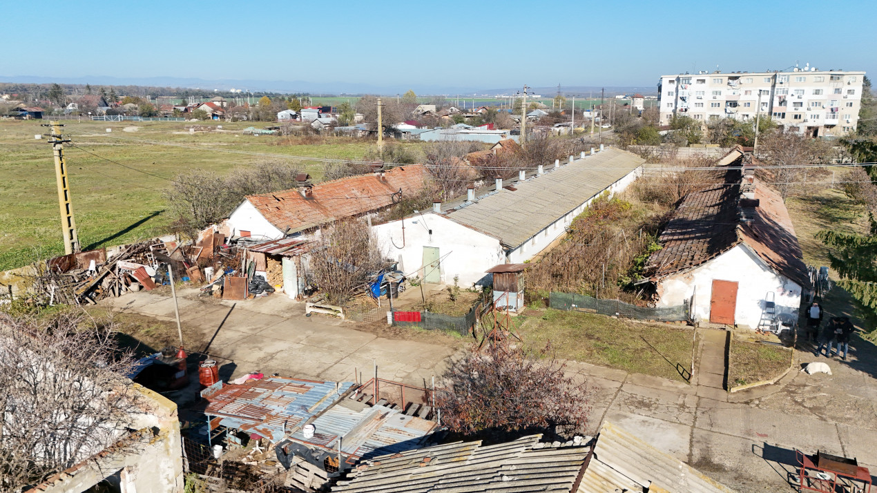 Casa 156mp | Teren 4464mp | 3 Hale | Buda | Proximitate DN 1 si Parc Industrial