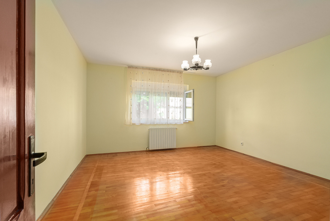 Drumul Taberei - Valea Oltului, casa 9 camere, lot 1158 mp