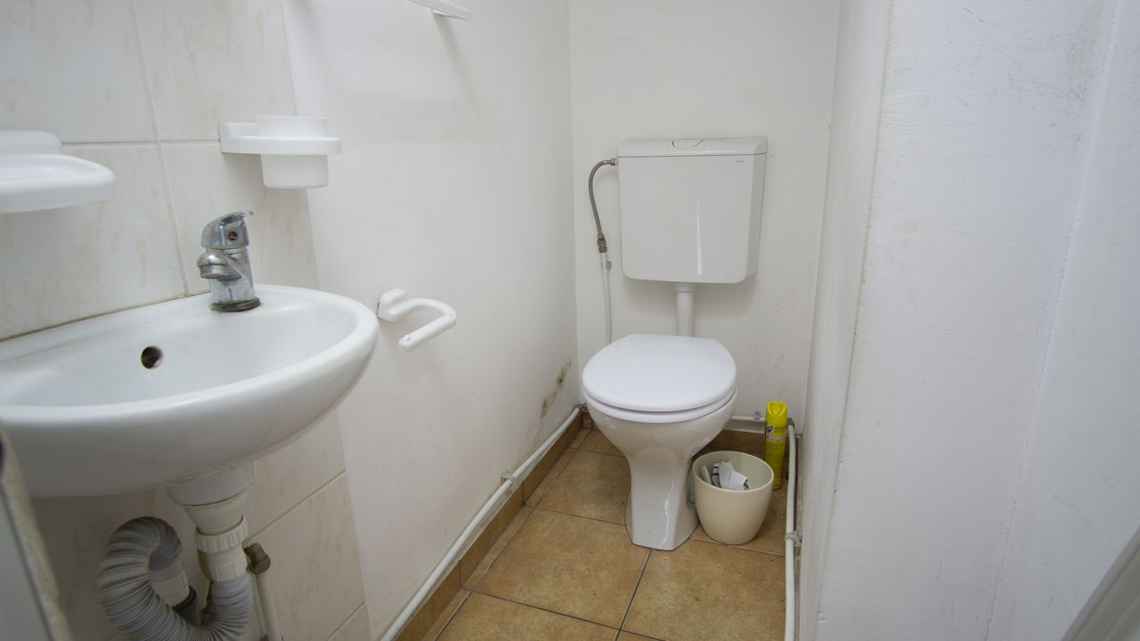 Spatiu comercial Pache Protopopescu 88 intersectia Matasari, SC: 35mp, SU: 25mp