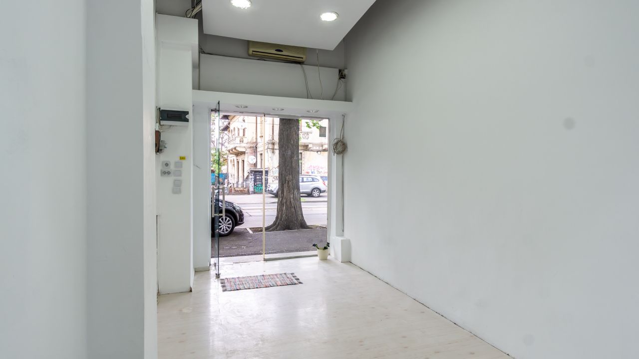 Spatiu comercial Pache Protopopescu 88 intersectia Matasari, SC: 35mp, SU: 25mp