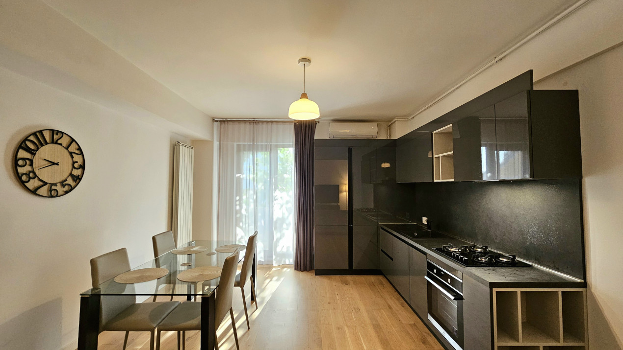 Apartament complet cu vedere libera si parcare - terasa 200 mp