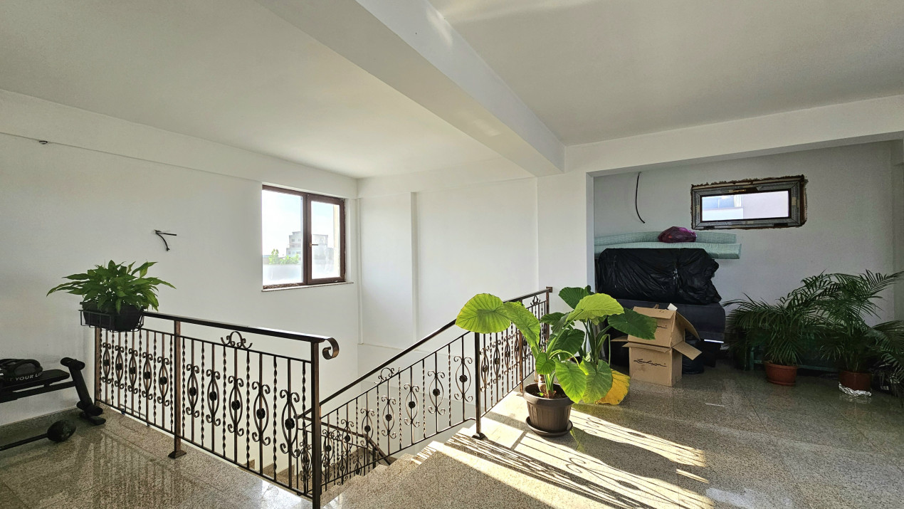 Apartament complet cu vedere libera si parcare - terasa 200 mp